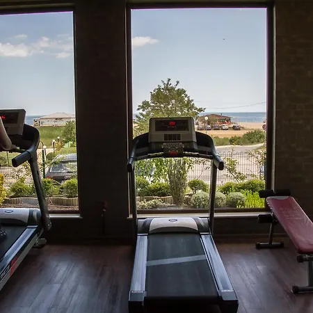 מלון דירות Long