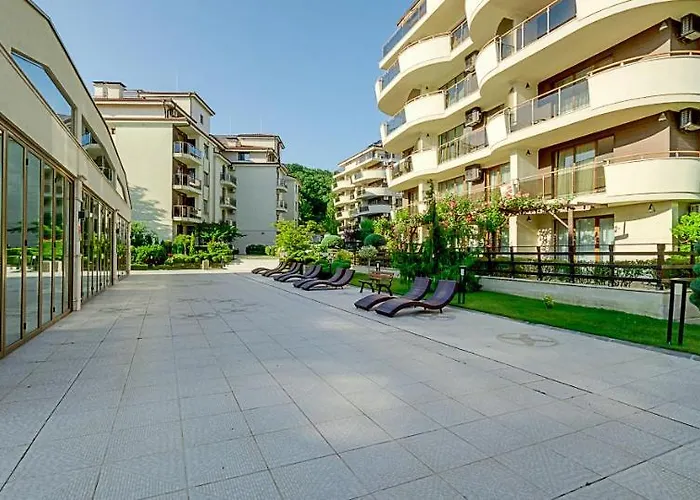 מלון דירות Long