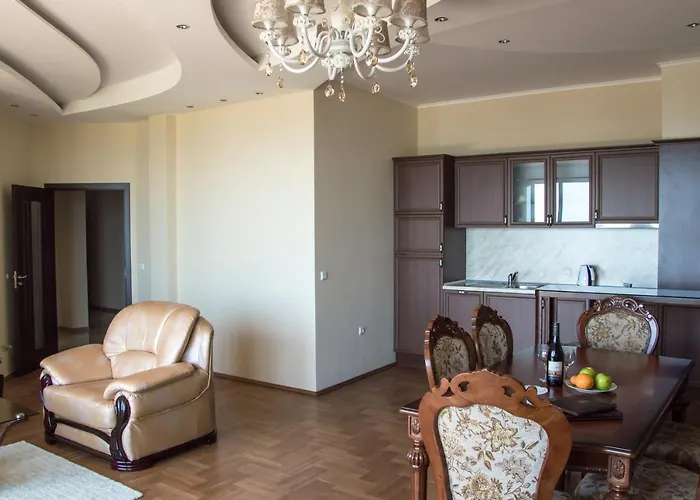 מלון דירות Long 4*