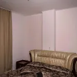 Long Aparthotel