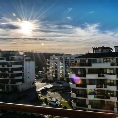 Long Hotel apartamentowy Shkorpilovtsi