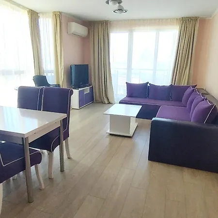 Long Appart hôtel Shkorpilovtsi