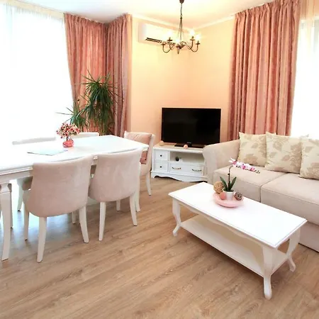 Long 4* Shkorpilovtsi