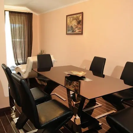 Apart Otel Long 4*