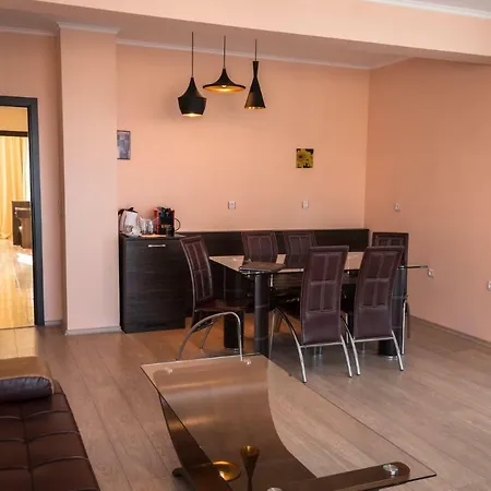 Long Апартхотел 4*